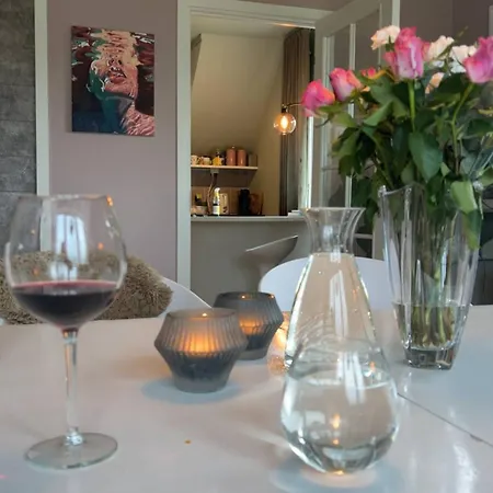 Two-bedroom With Loft アパート オーレスン