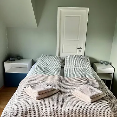 Two-bedroom With Loft アパート オーレスン